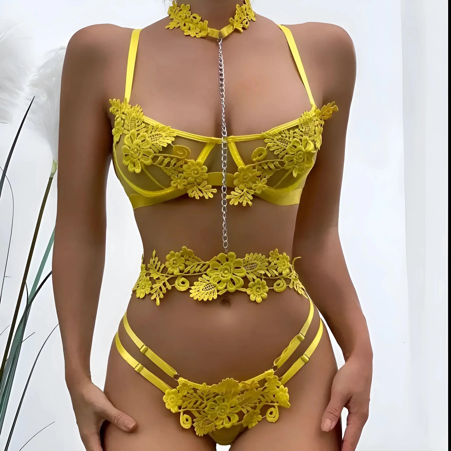 Set di Lingerie a 3 Pezzi con Pizzo Floreale