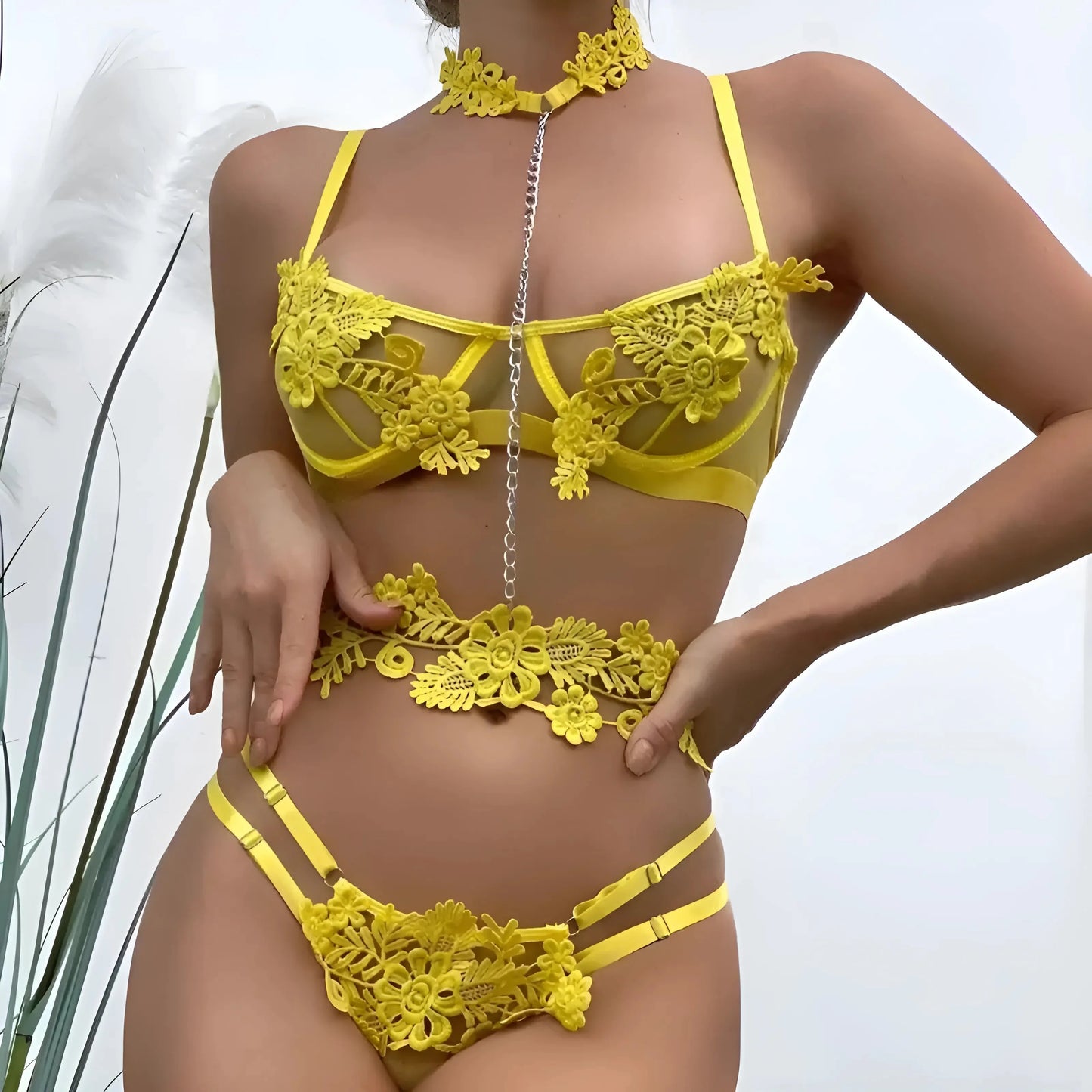 Set di Lingerie a 3 Pezzi con Pizzo Floreale