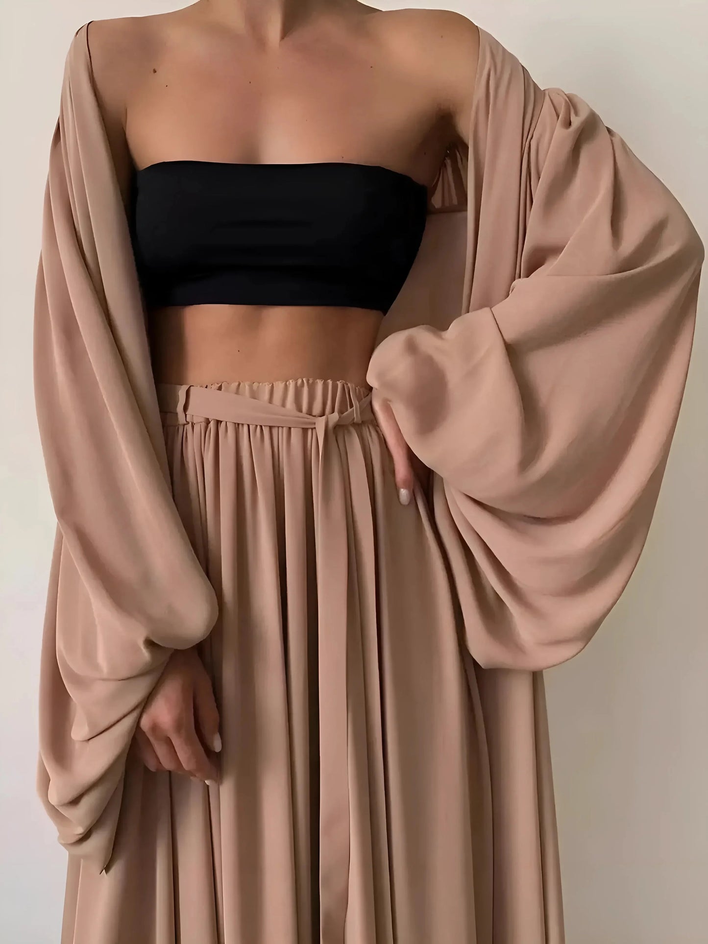 Set di abbigliamento da casa in 3 pezzi con top e accappatoio lungo