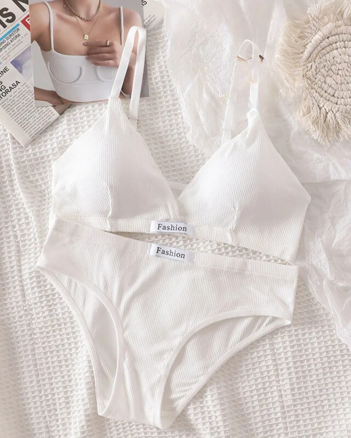 Completo di lingerie comodo in materiale a coste