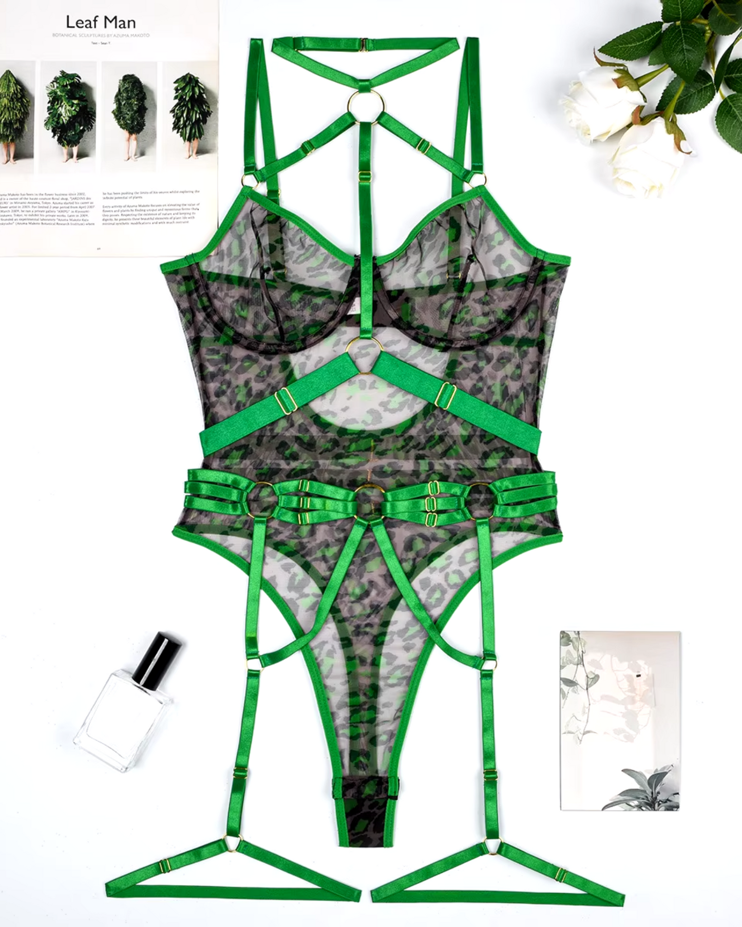 Body trasparente con fasce sulle cosce