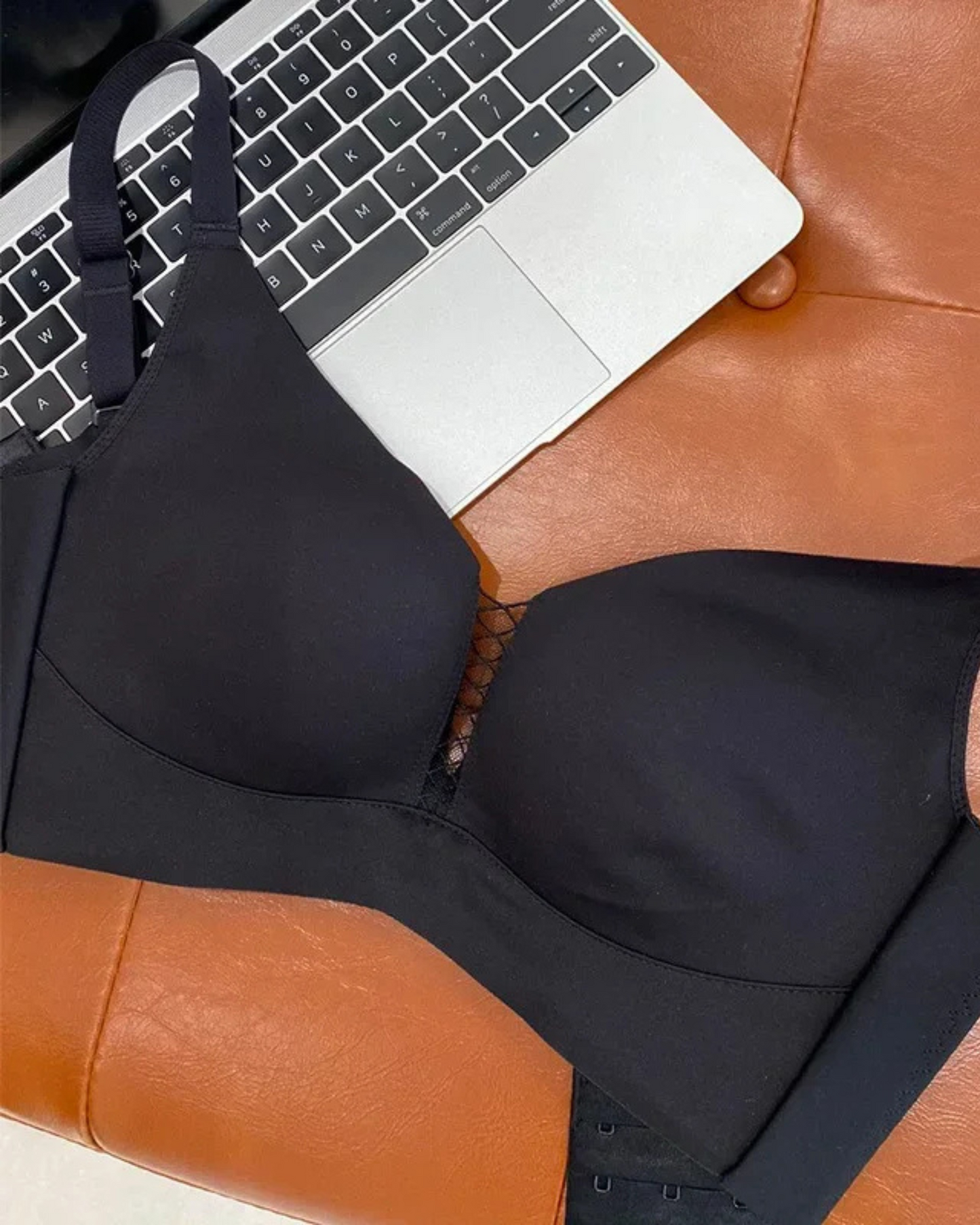 Reggiseno morbido con rete decorativa