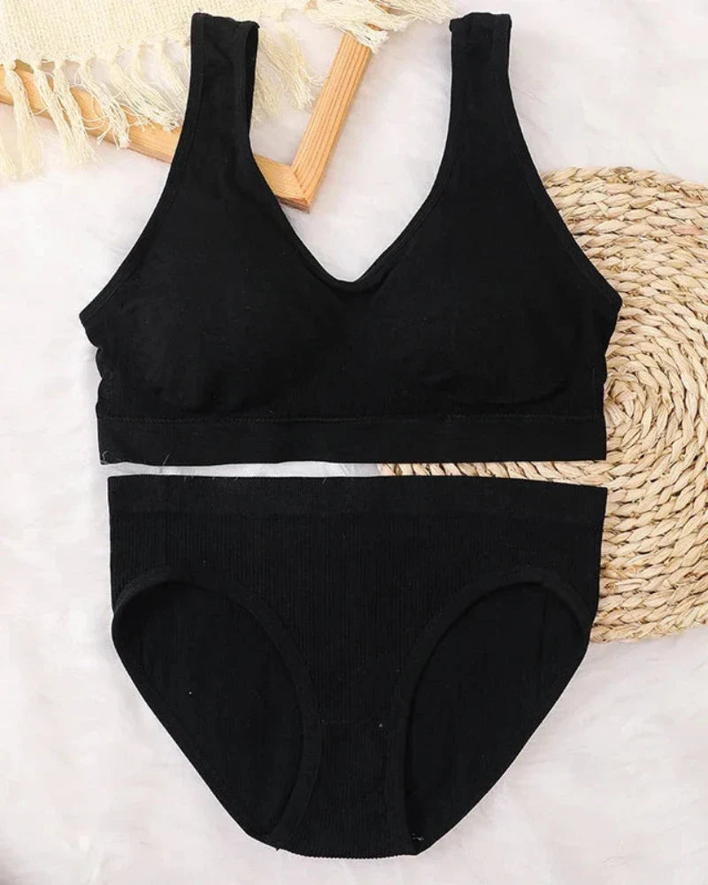 Completo intimo classico e comodo