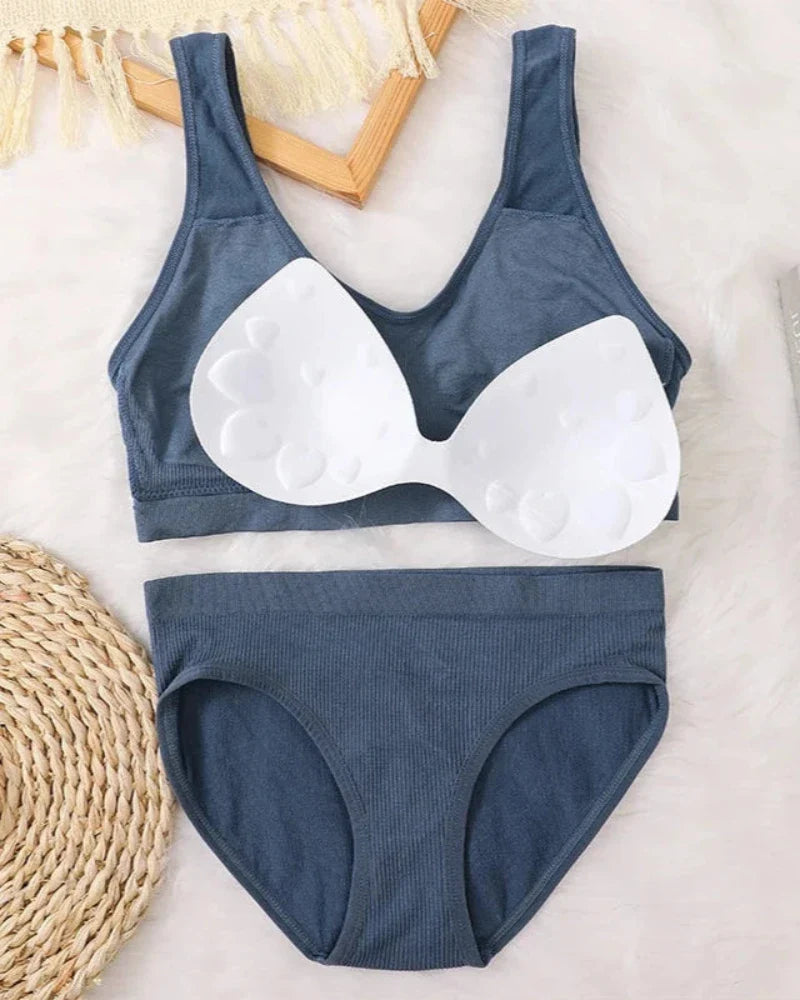 Completo intimo classico e comodo