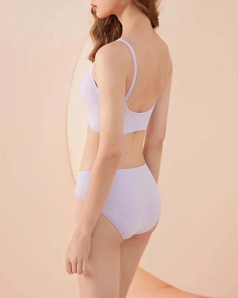 Completo di lingerie a righe classico