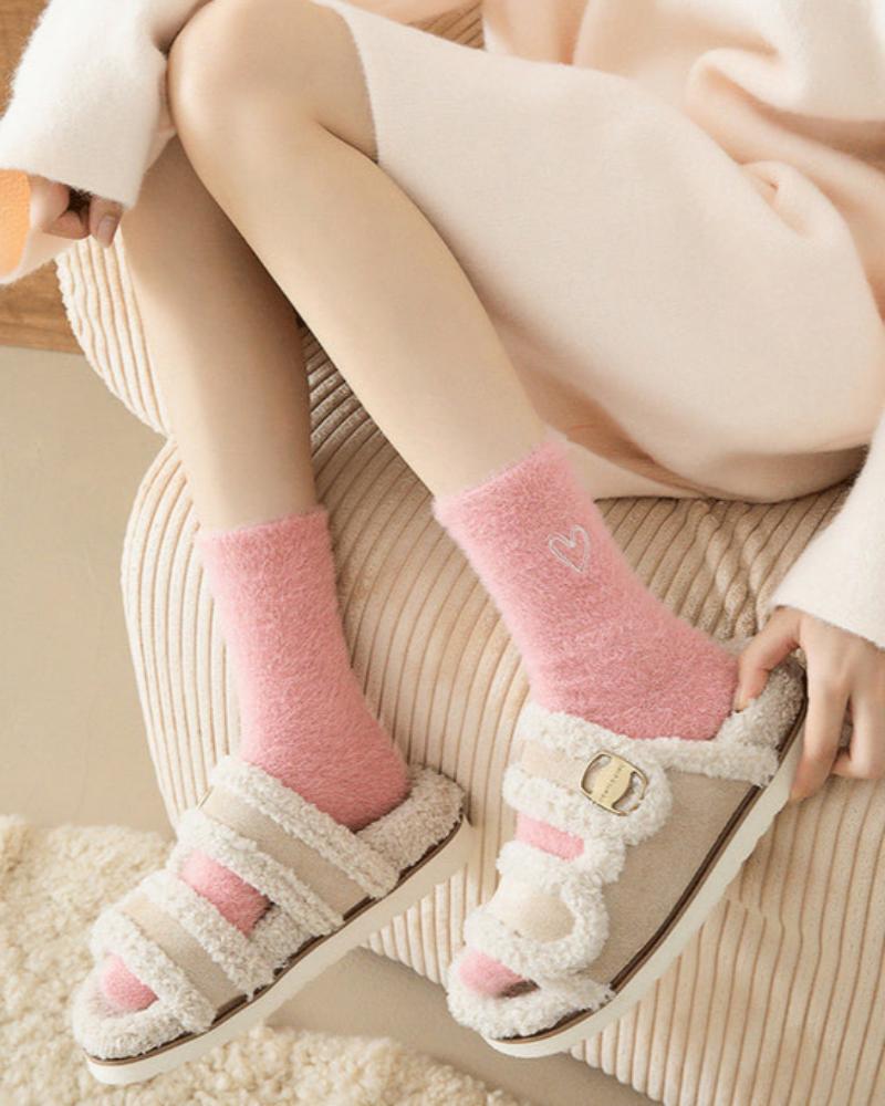 Calze lunghe e pelose con cuore