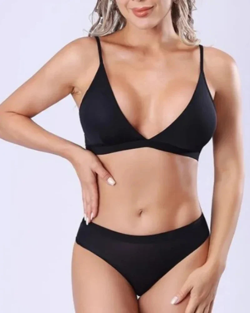 Completo di lingerie morbido con slip