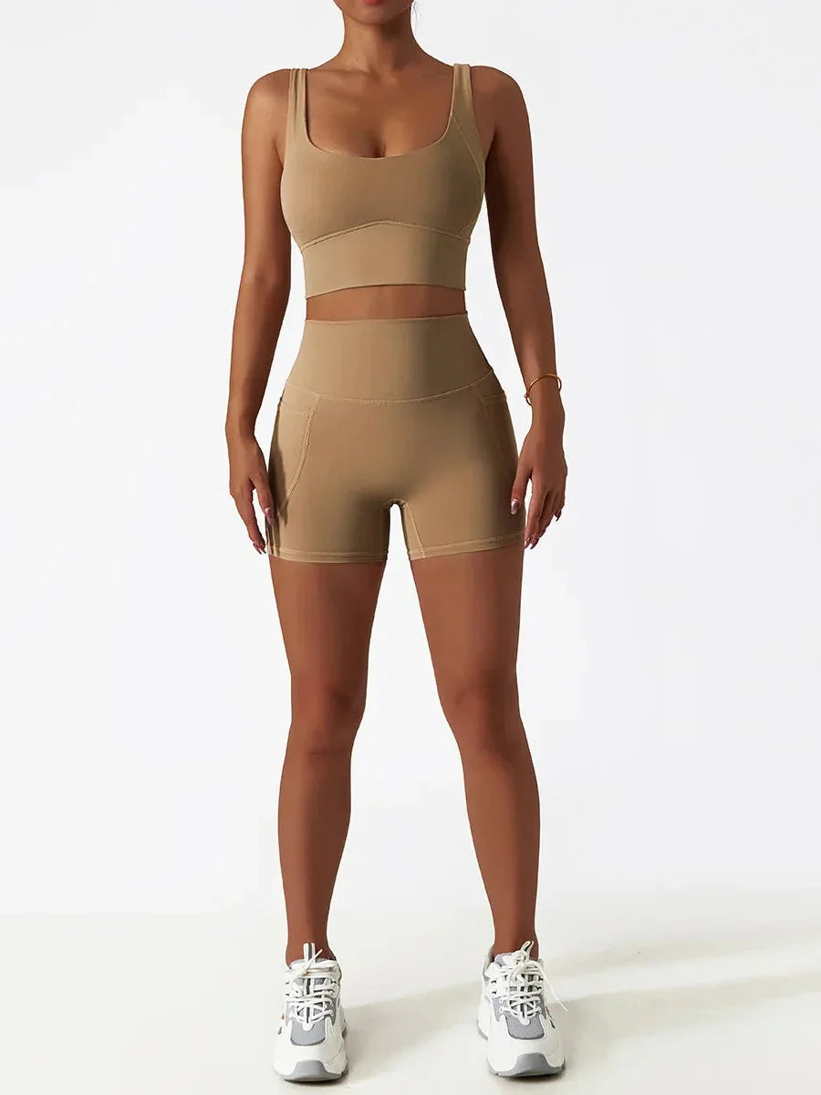 Pantaloni sportivi corti