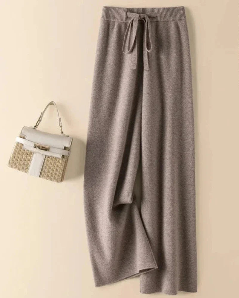 Pantaloni morbidi con gamba larga