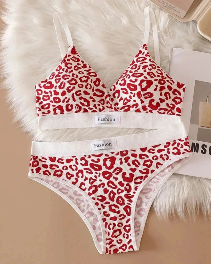 Completo di lingerie comodo con stampa leopardata