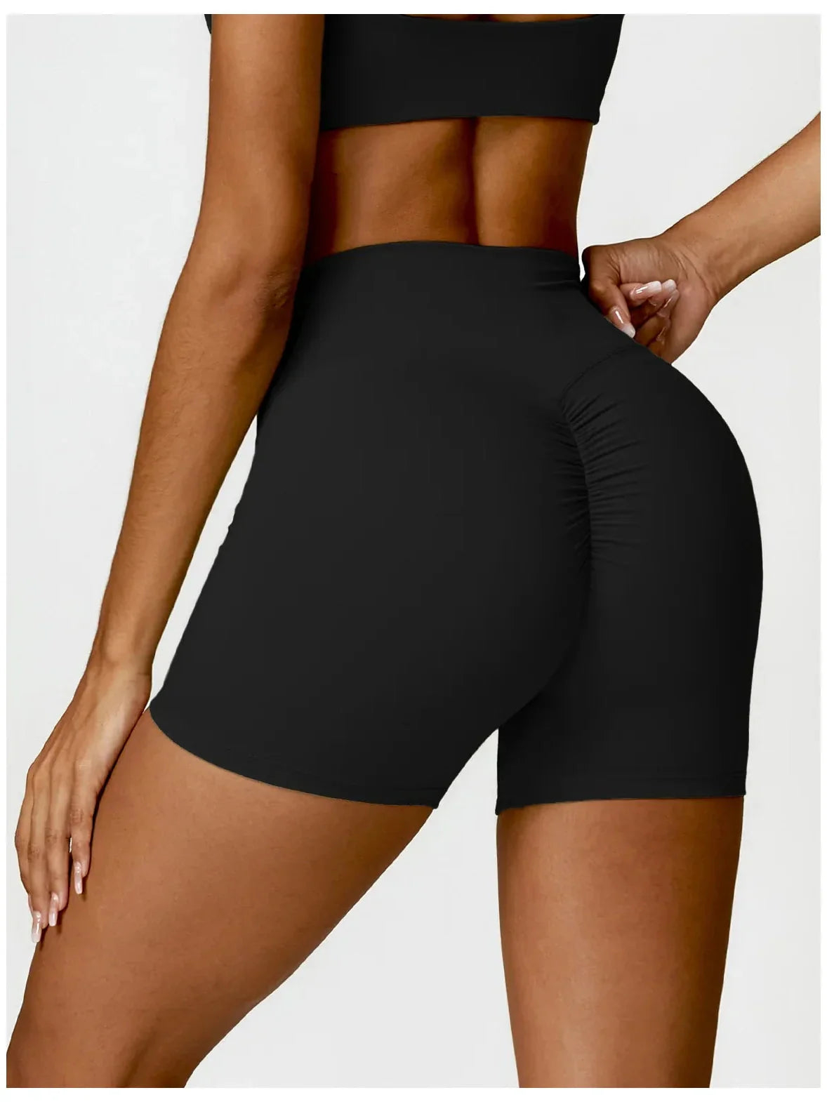 Pantaloni sportivi corti