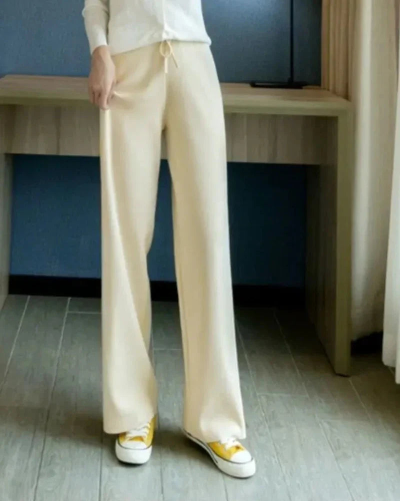 Pantaloni morbidi con gamba larga