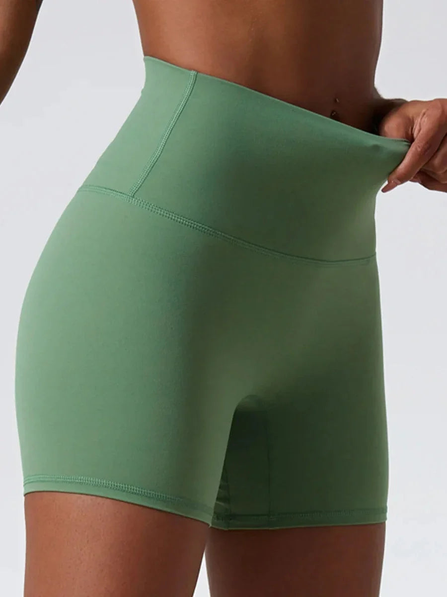 Pantaloni sportivi corti