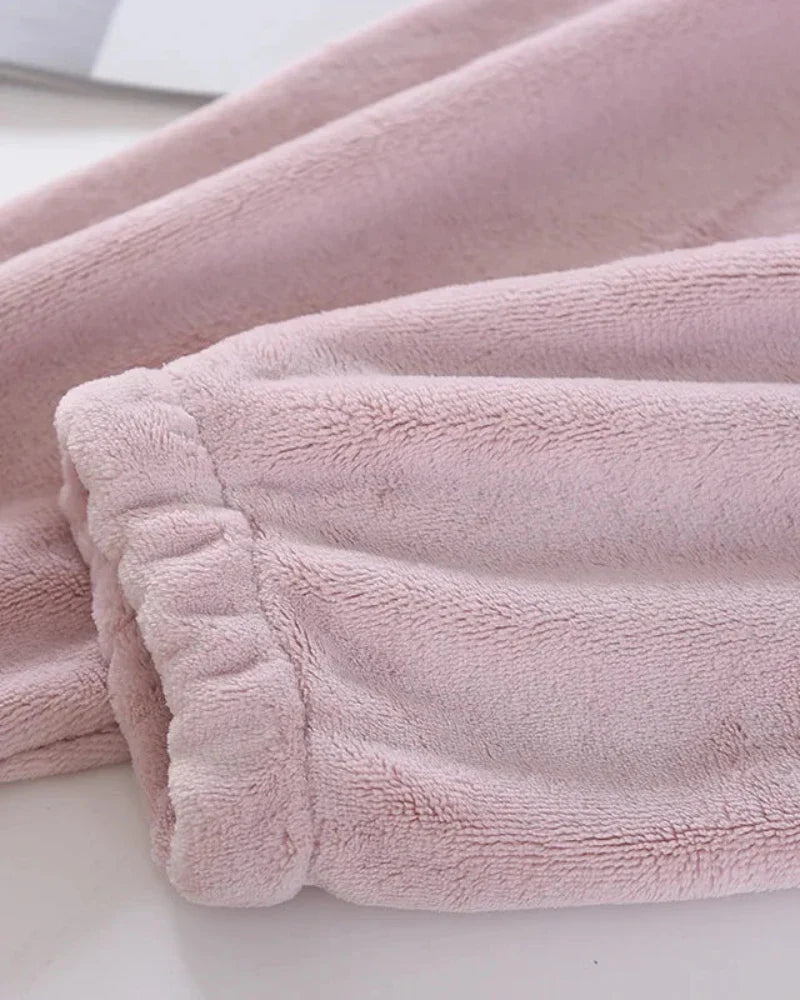 Pantaloni lunghi in velluto peluche