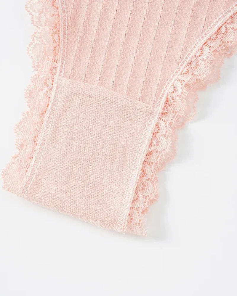 Mutandine a righe con pizzo decorativo