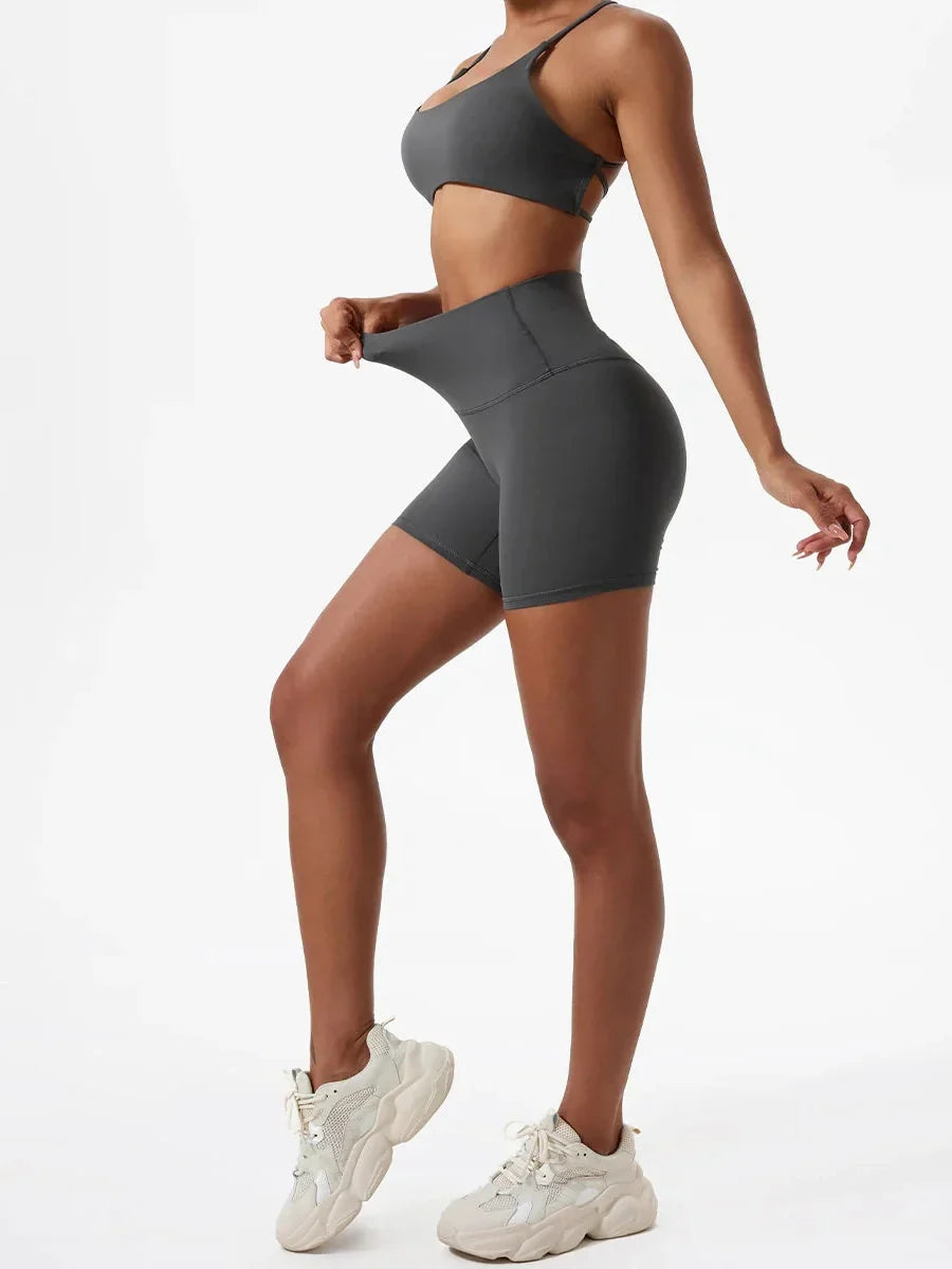 Pantaloni sportivi corti