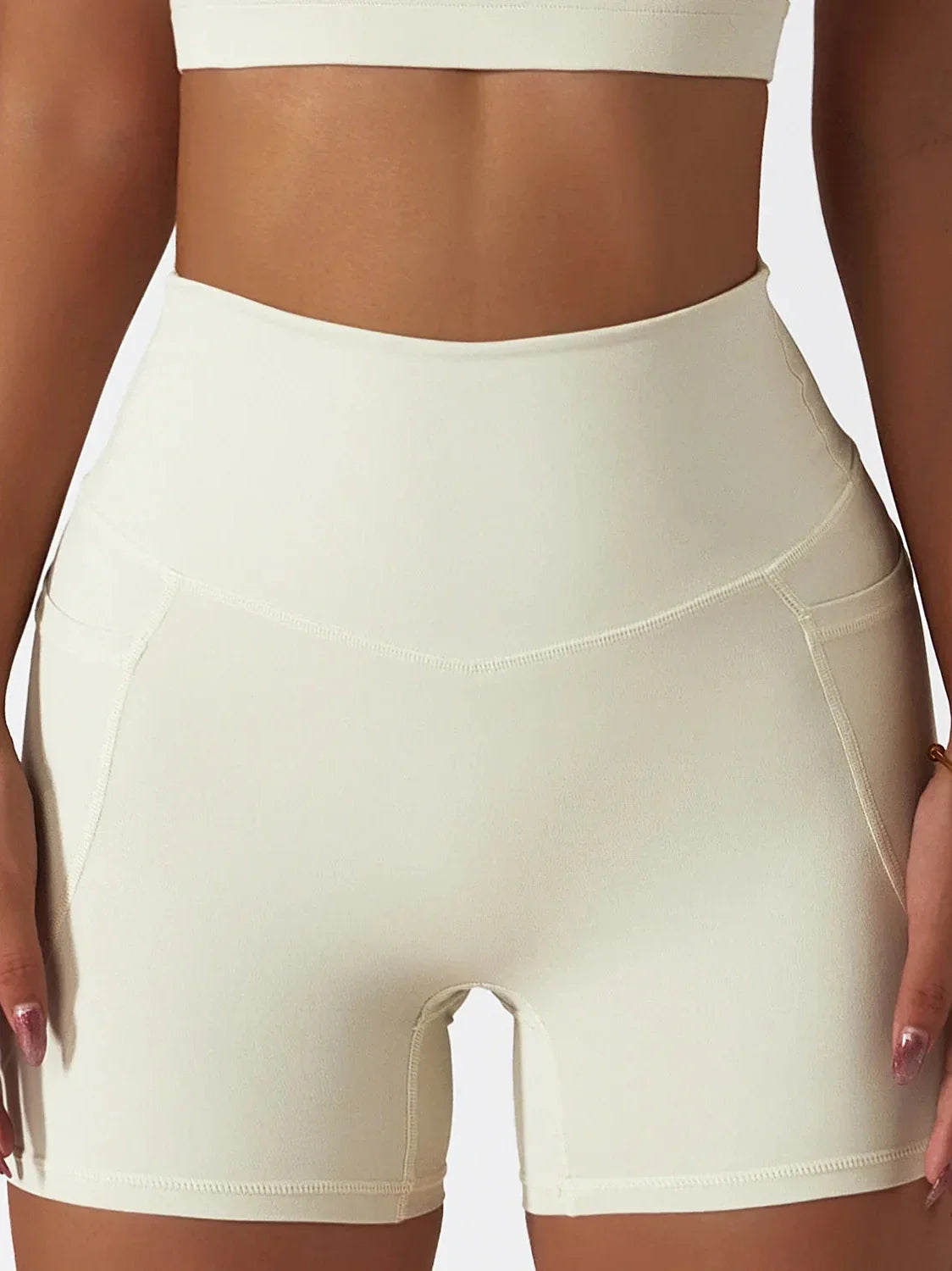 Pantaloni sportivi corti