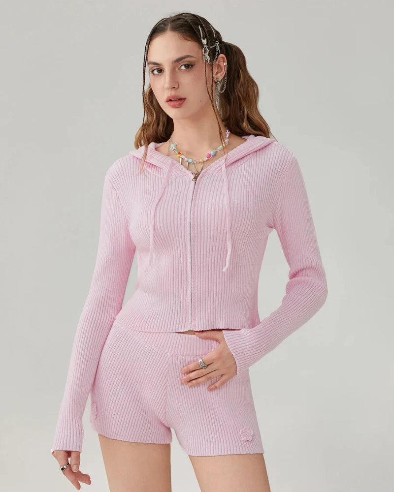 Completo corto in maglia per la casa con cappuccio