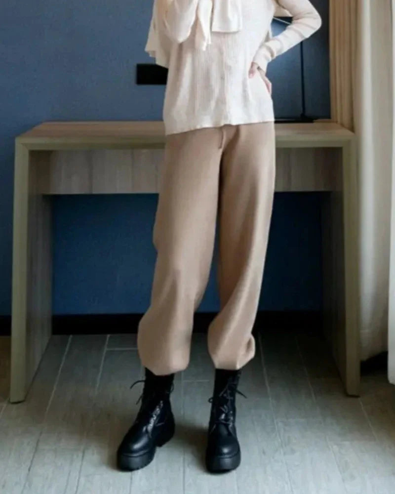 Pantaloni morbidi con gamba larga