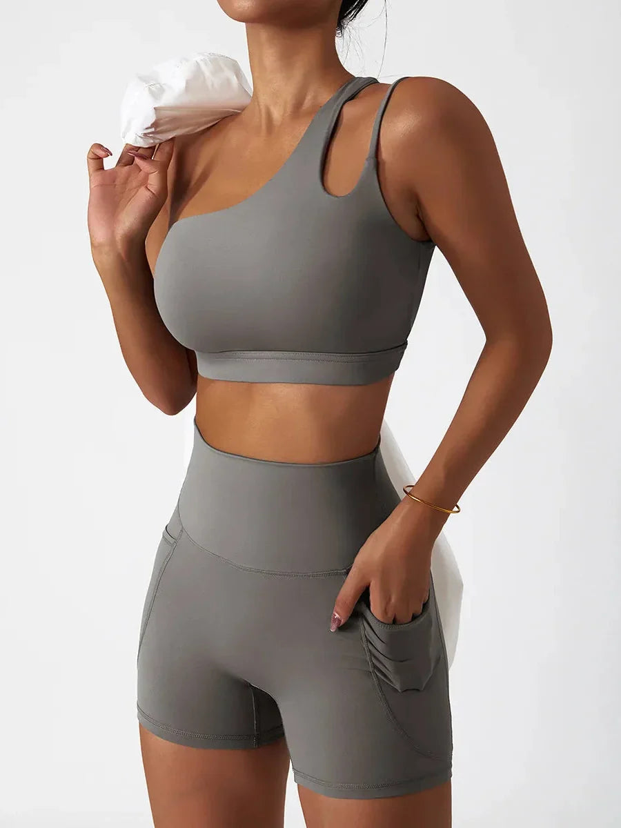 Pantaloni sportivi corti