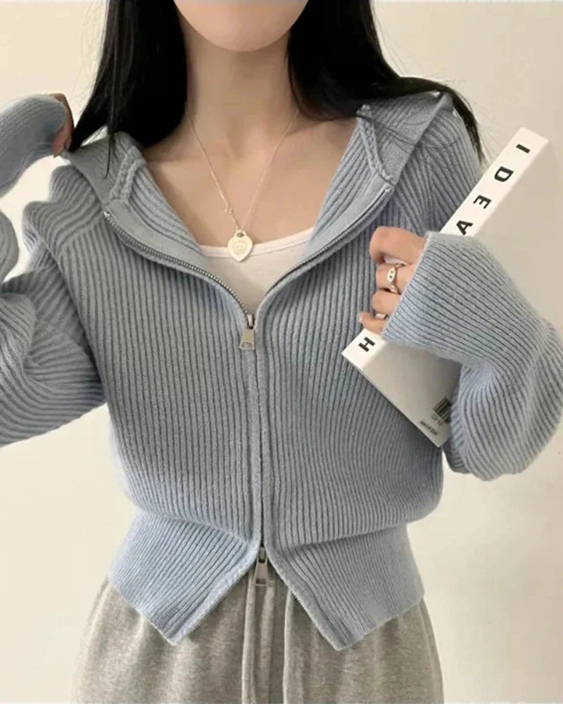 Felpa morbida con zip e cappuccio a coste