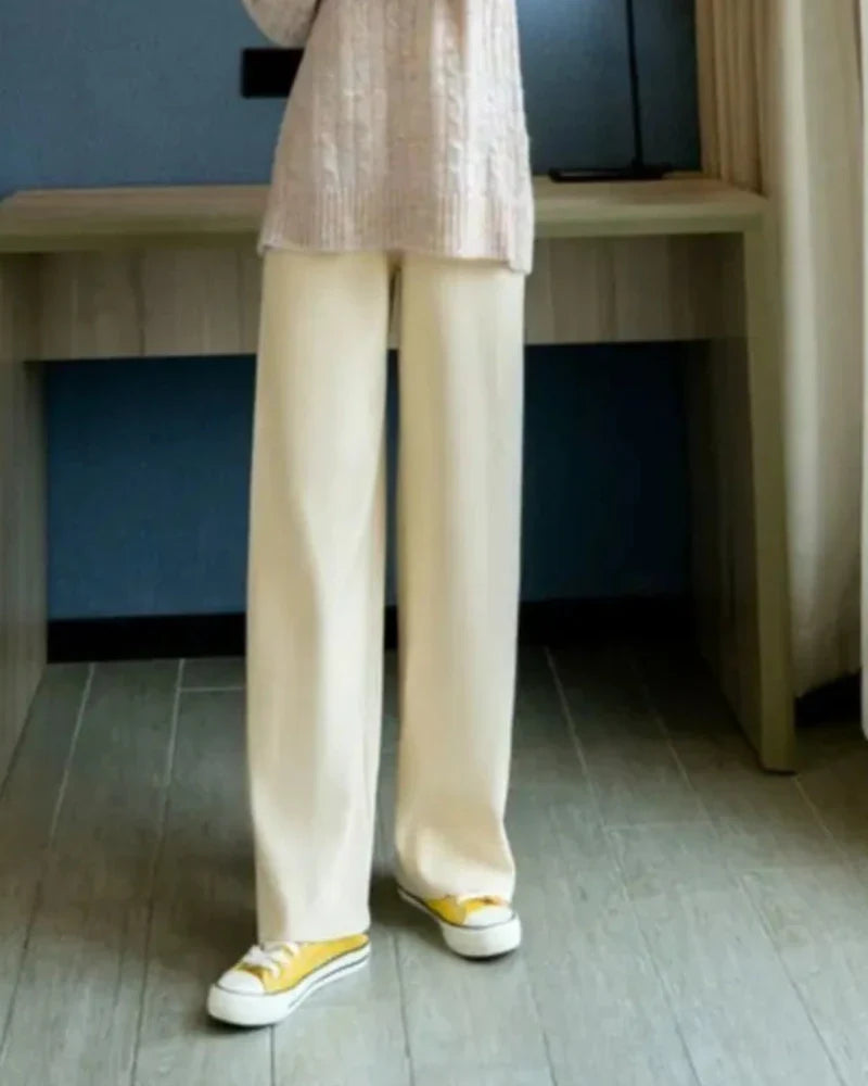 Pantaloni morbidi con gamba larga