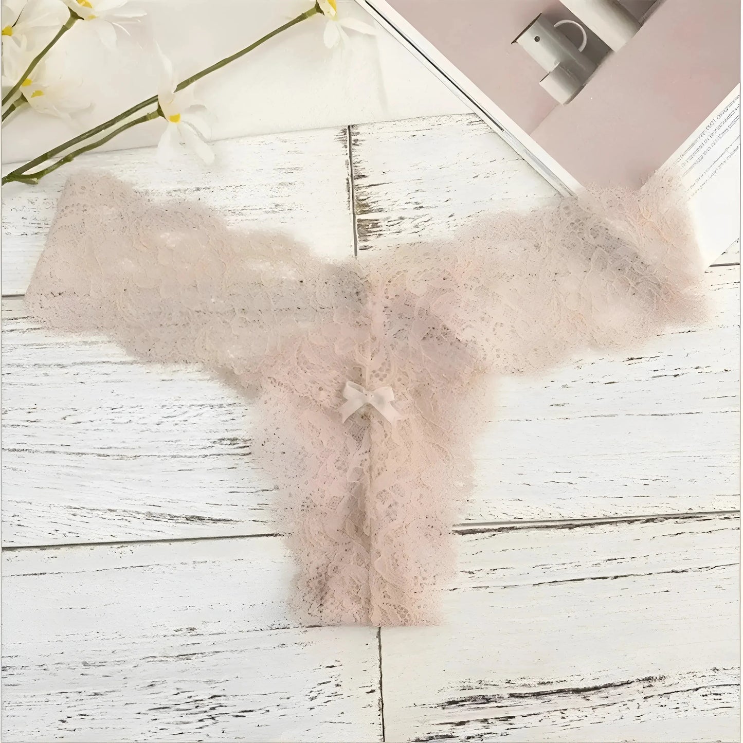 Beige Stringa di pizzo con fiocco