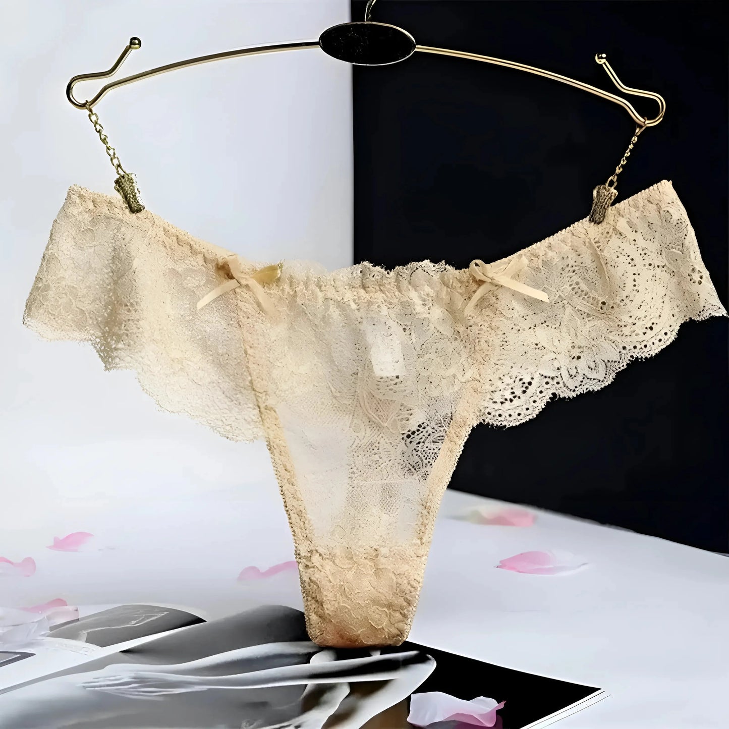 Beige Stringate in pizzo