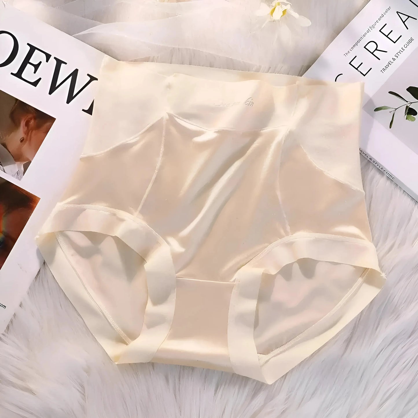 Beige Mutandine in Satin a Vita Alta