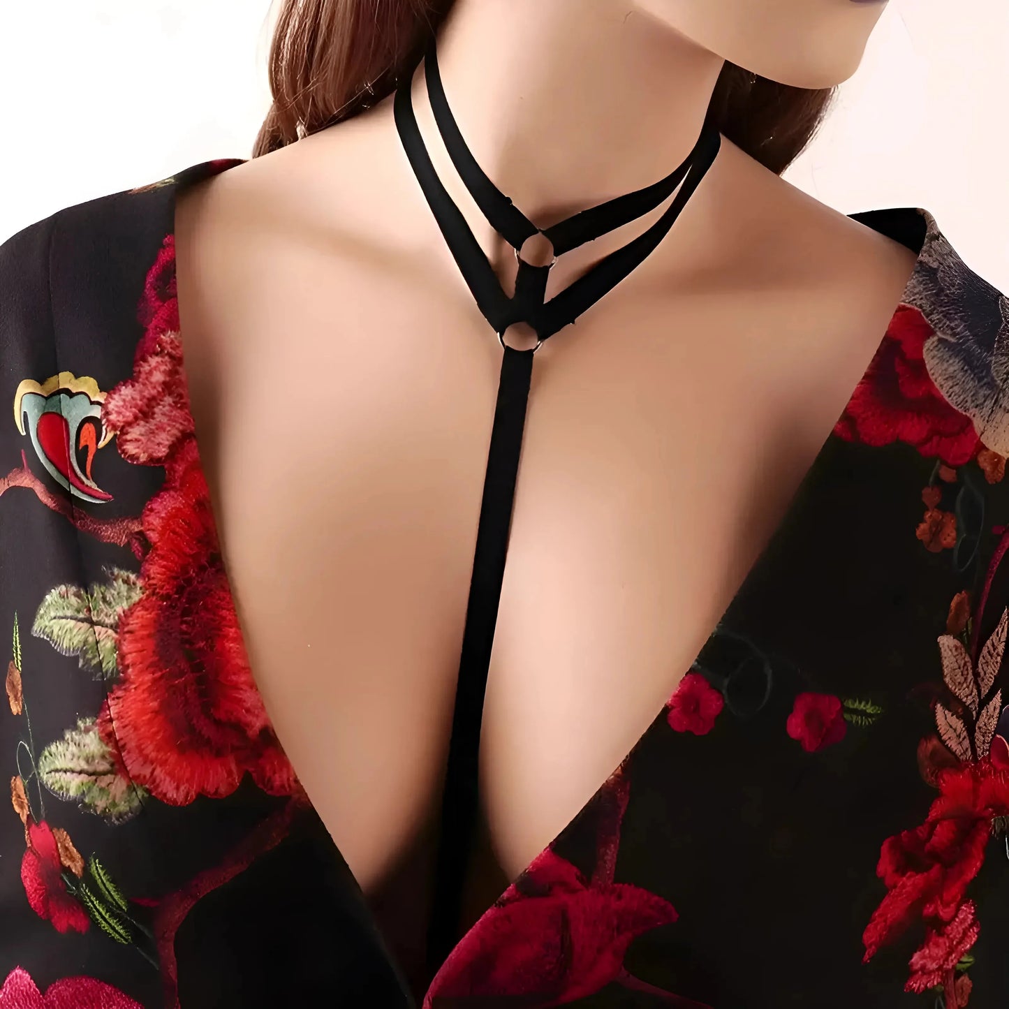 Nero Reggiseno con collare