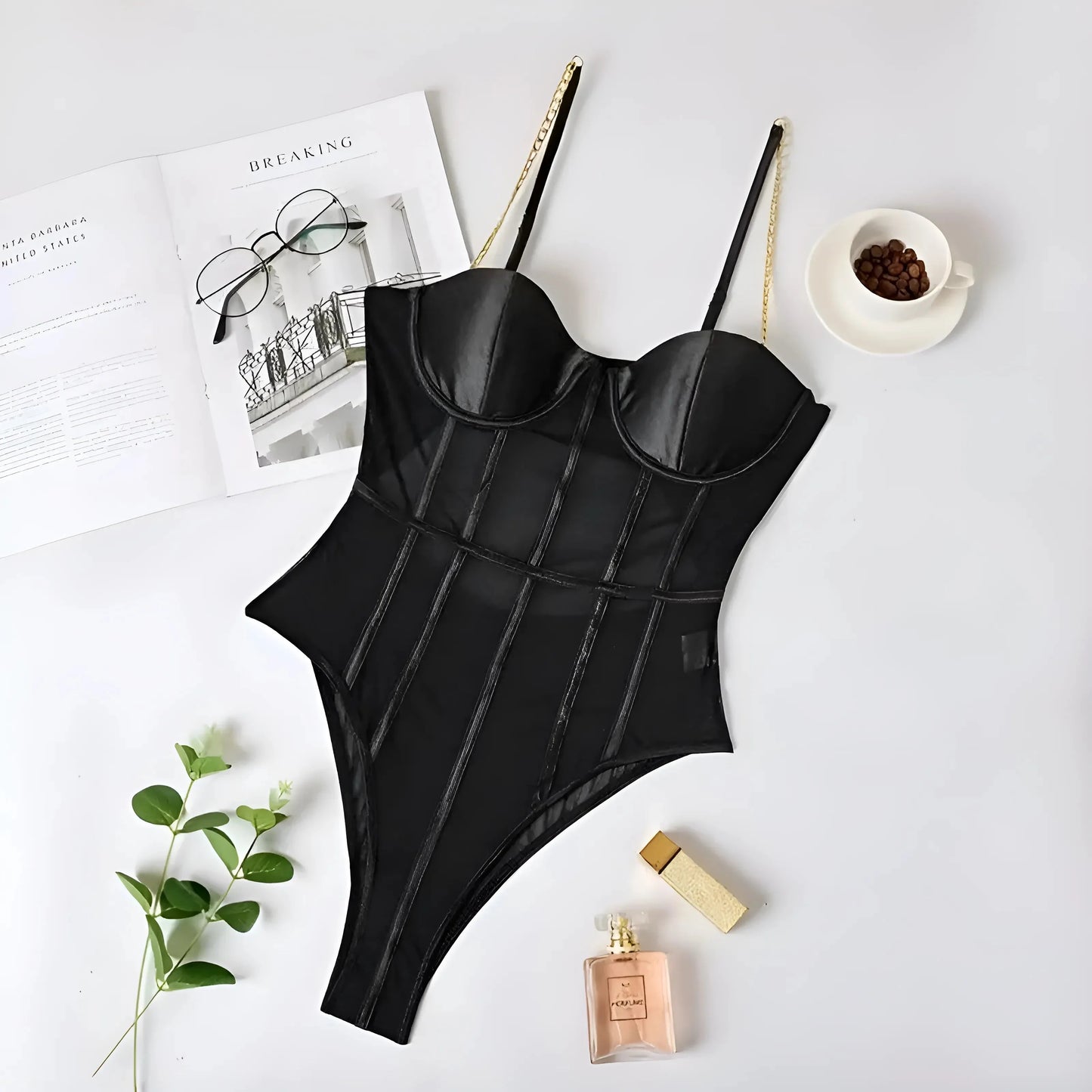 Nero Body in pizzo con dettaglio a catena