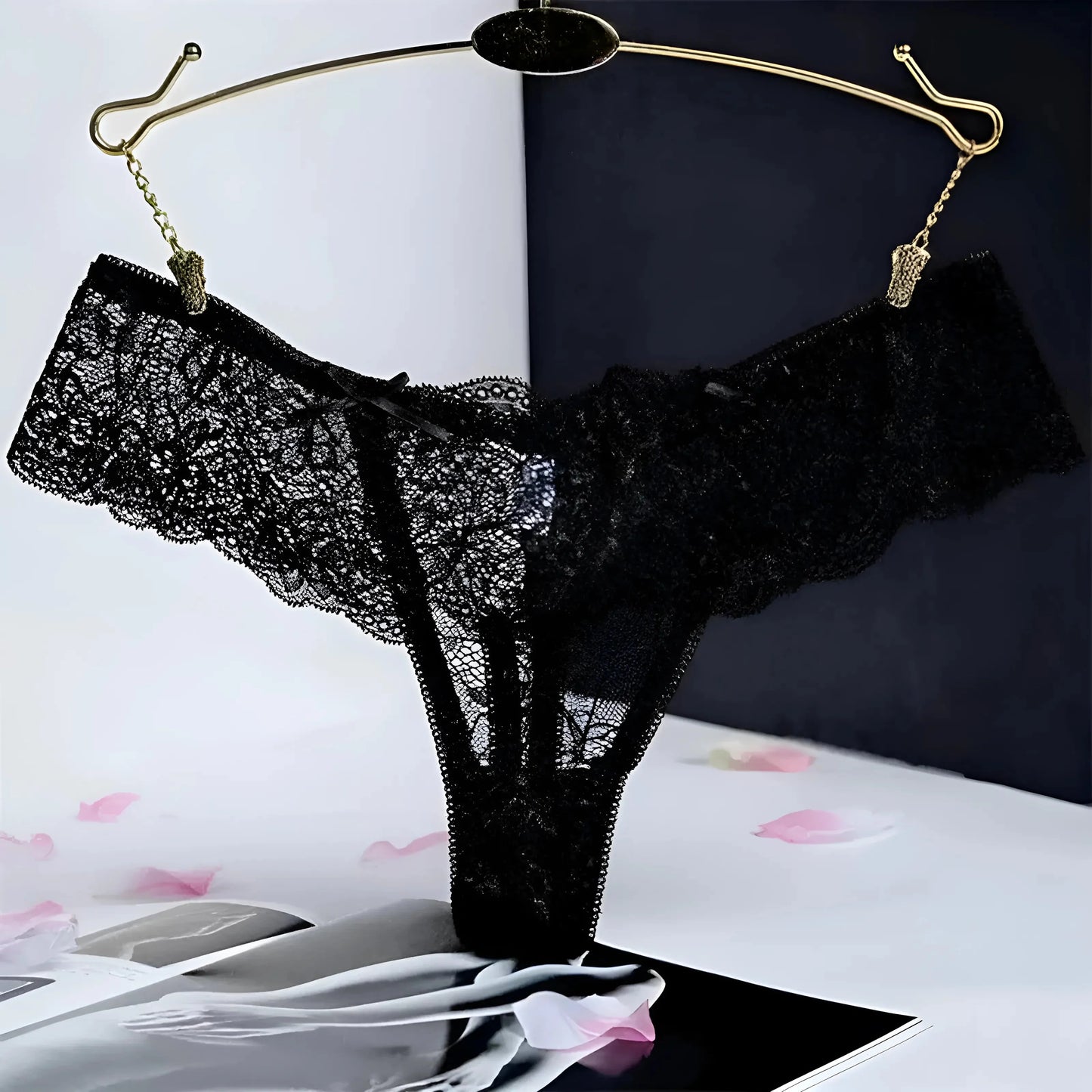 Nero Stringate in pizzo