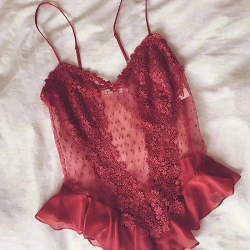 Borgogna Body in pizzo con rifiniture a volant
