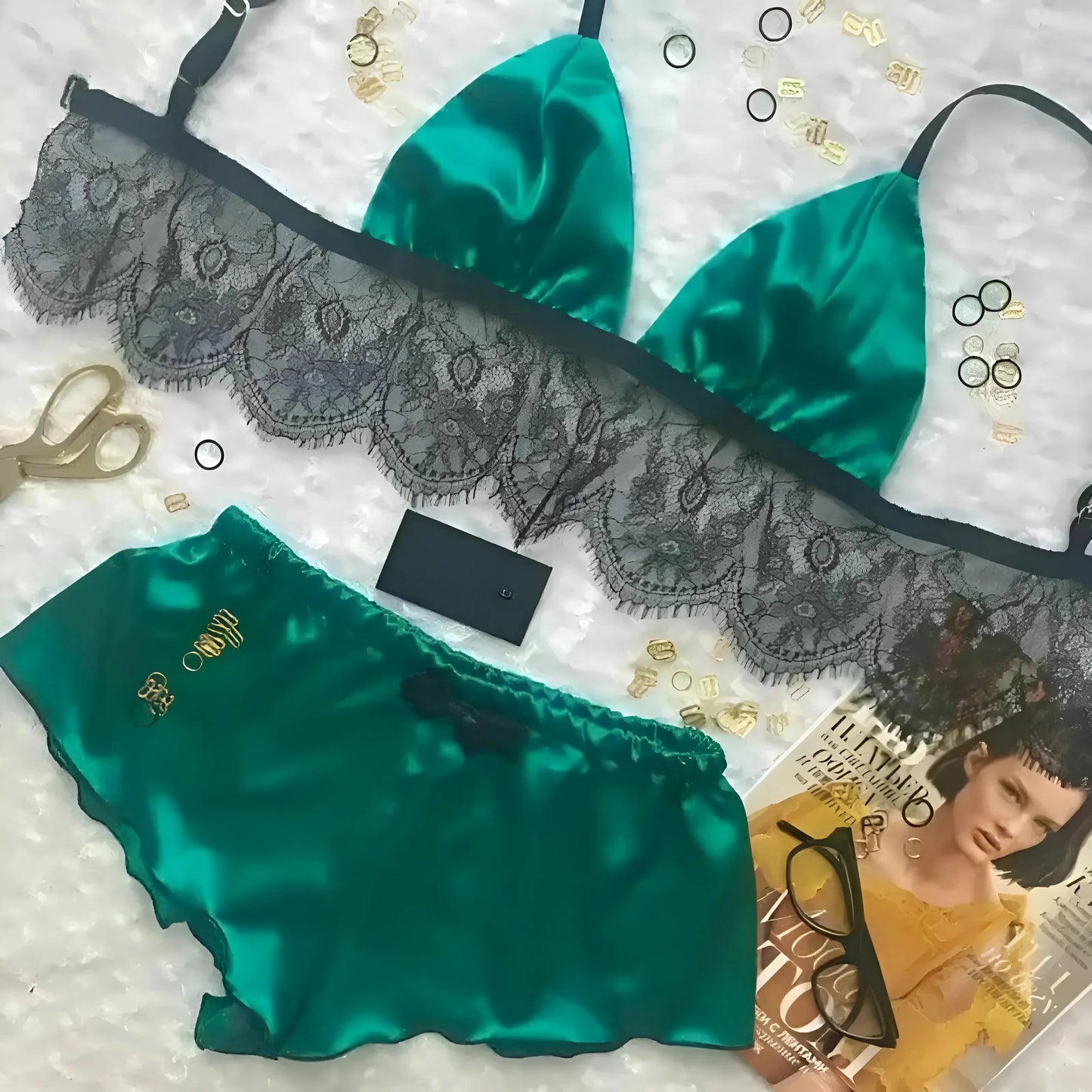 Verde Pigiama da donna in satin con pizzo decorativo e lacci posteriori