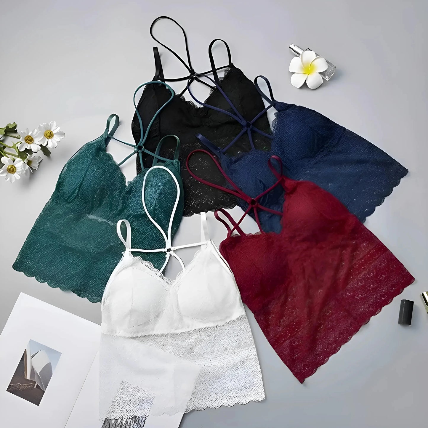 Reggiseno in pizzo con design a vita bassa