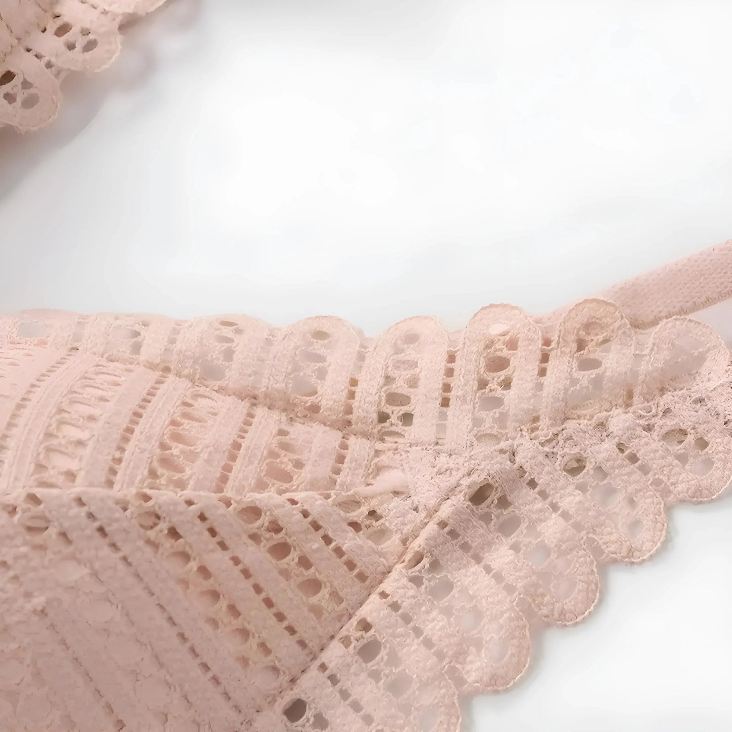 Reggiseno con Chiusura a Pizzo