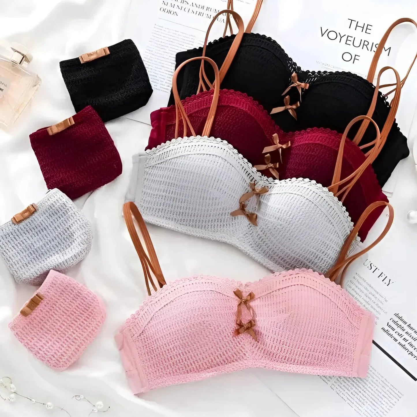 Set di Lingerie in Pizzo con Fiocchi
