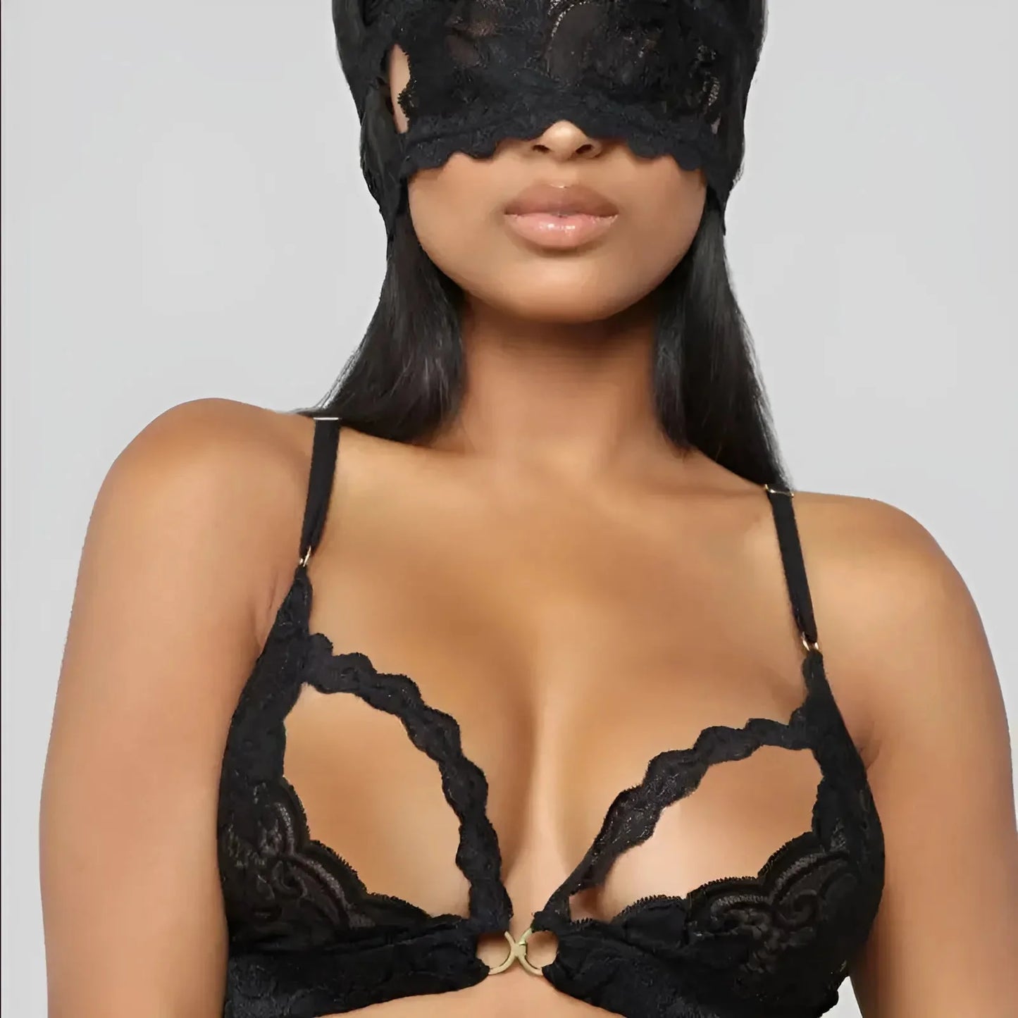 Set di Lingerie in Pizzo con Schiena Decorativa