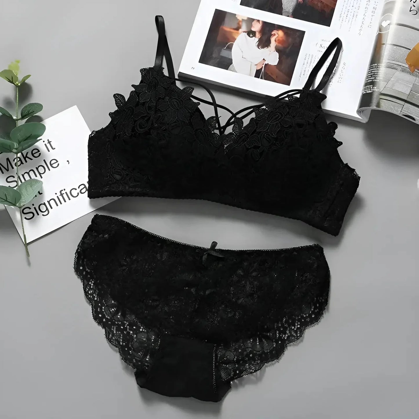 Set di Lingerie in Pizzo con Cinghie