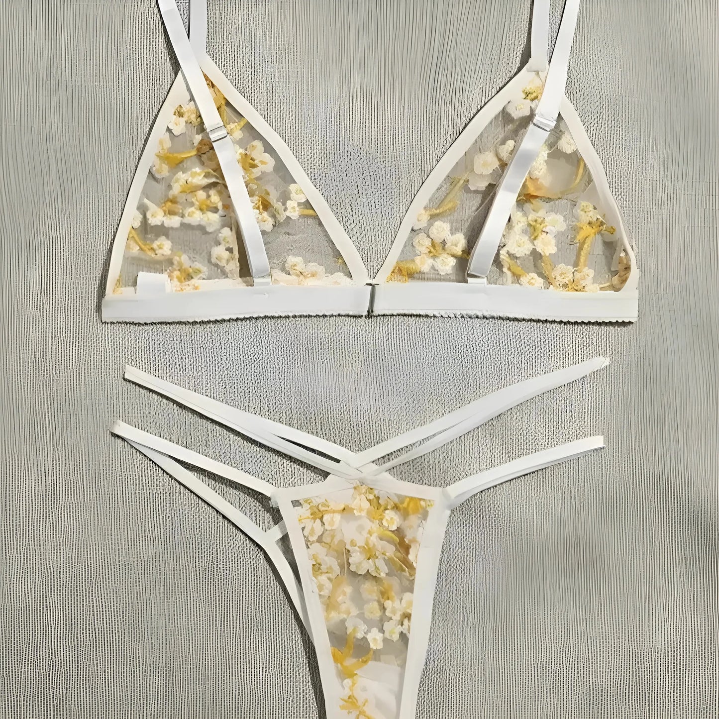Set di Lingerie in Pizzo con Fiori Gialli