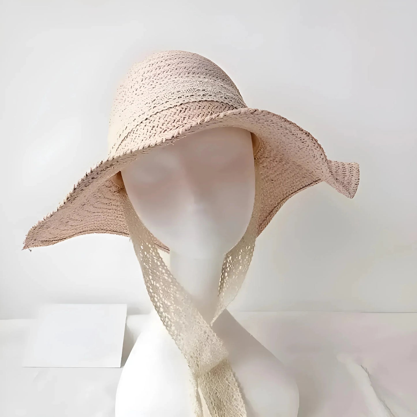Cappello da spiaggia con nastro di pizzo