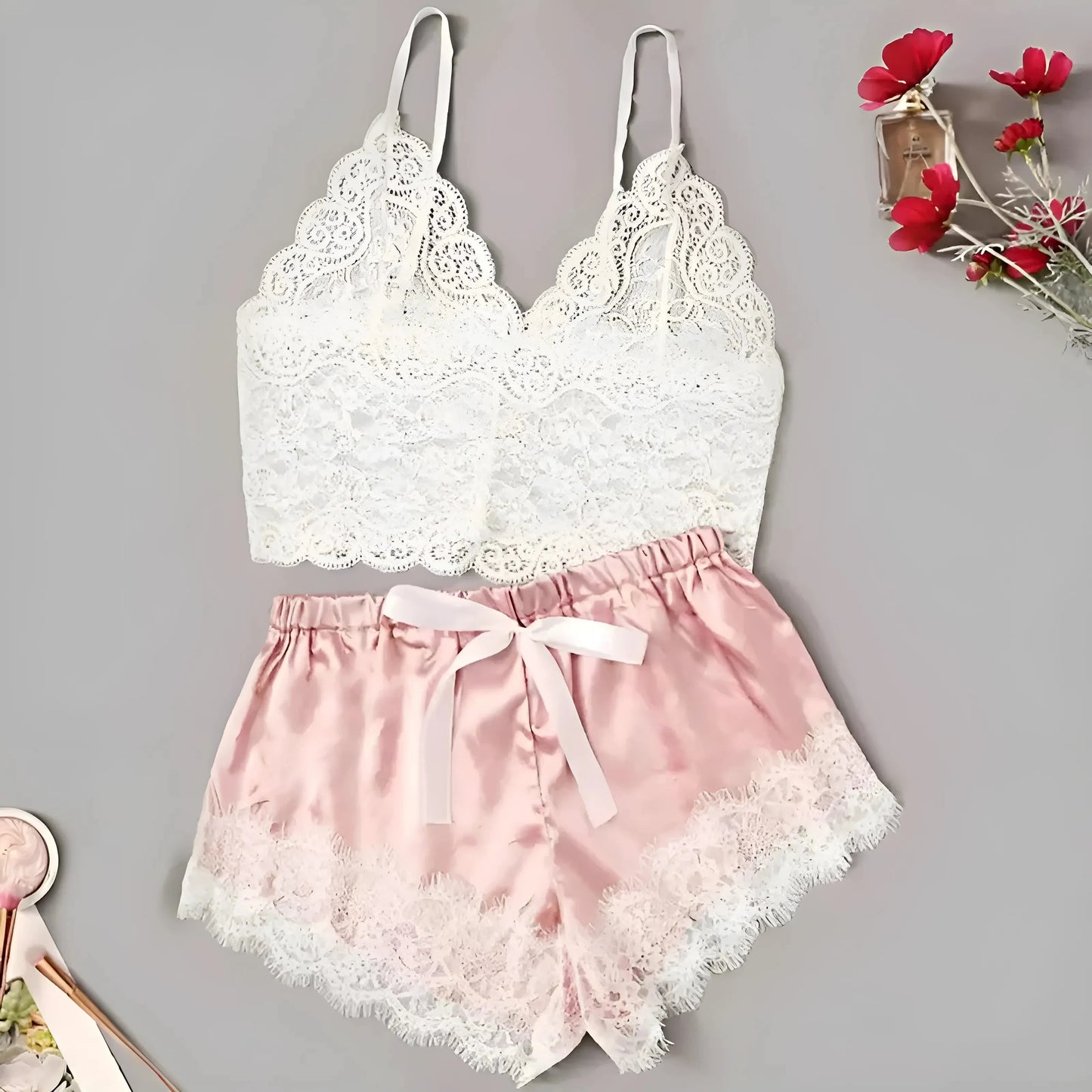 Set Pigiama con Top e Pantaloni Corti con Pizzo