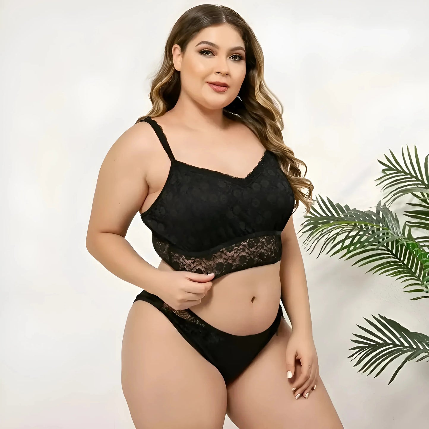 Set di Lingerie con Pizzo Delicato in Taglie Forti