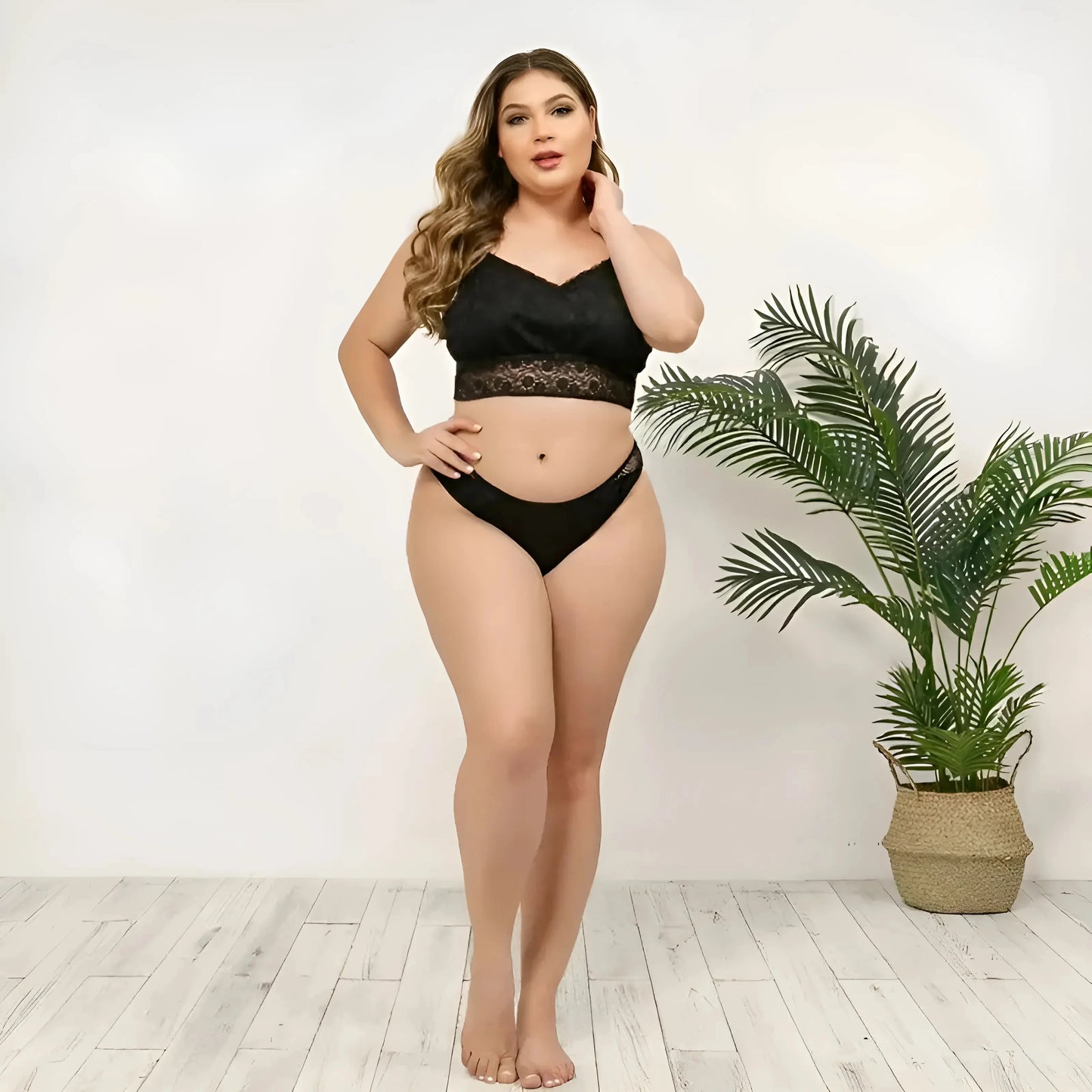 Set di Lingerie con Pizzo Delicato in Taglie Forti