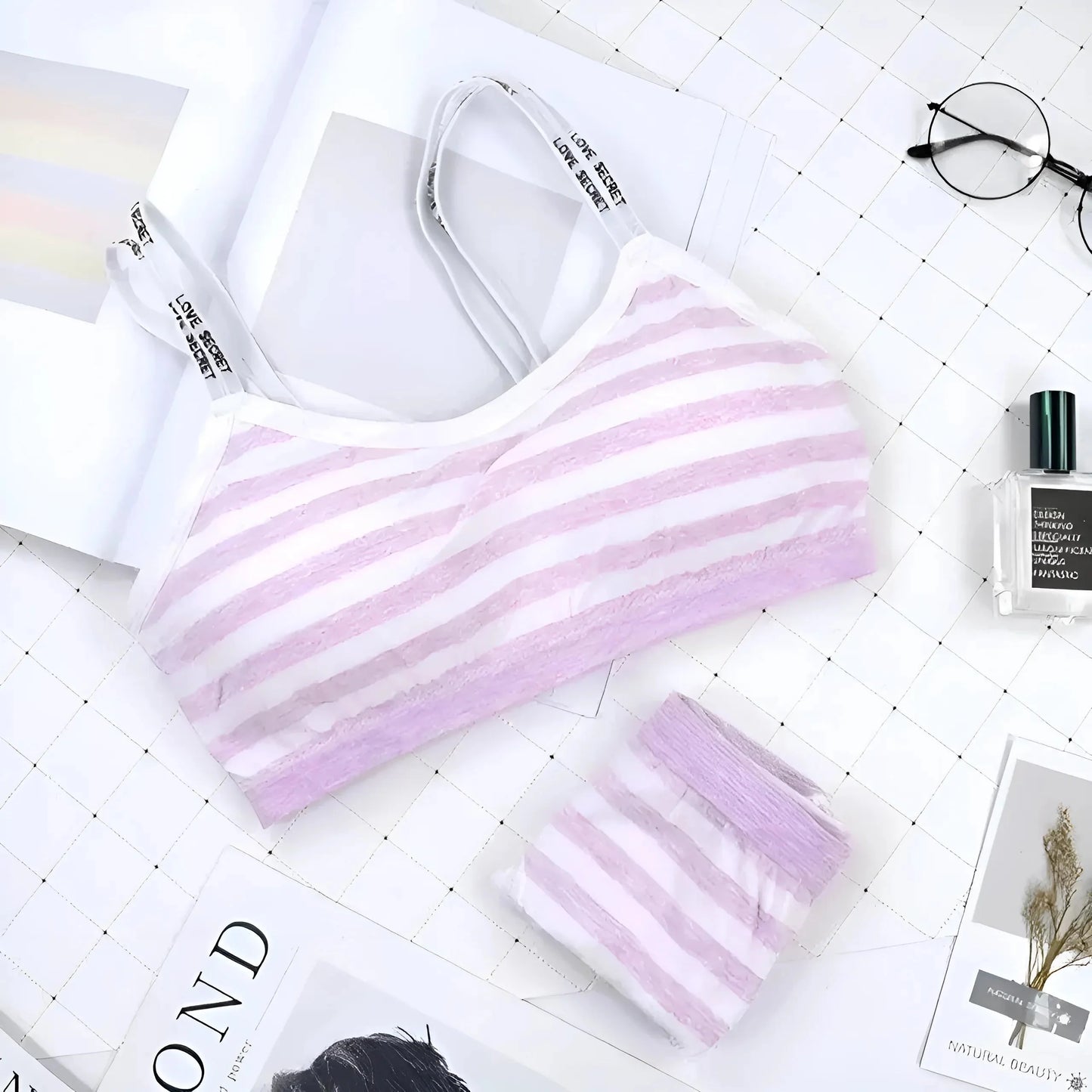 Set di Lingerie con Cinghie sul Décolleté