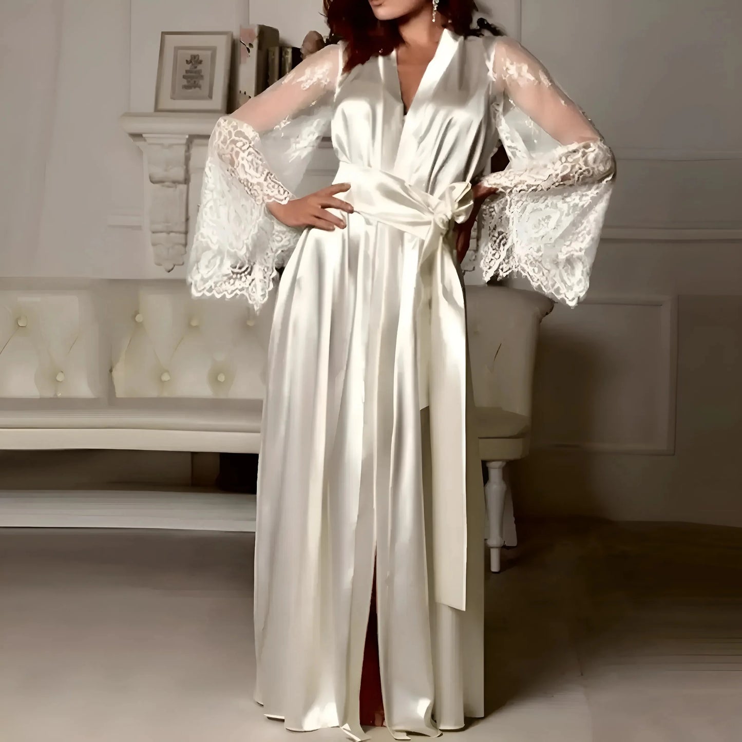Accappatoio lungo in satin con pizzo