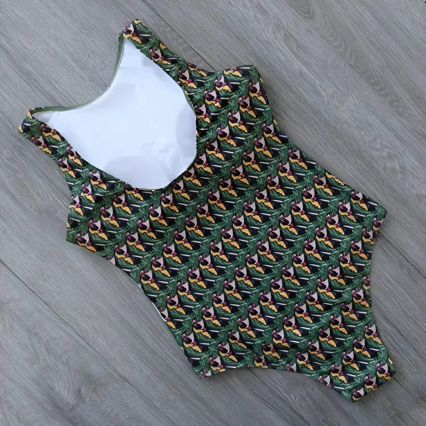 Costume da bagno intero moderno