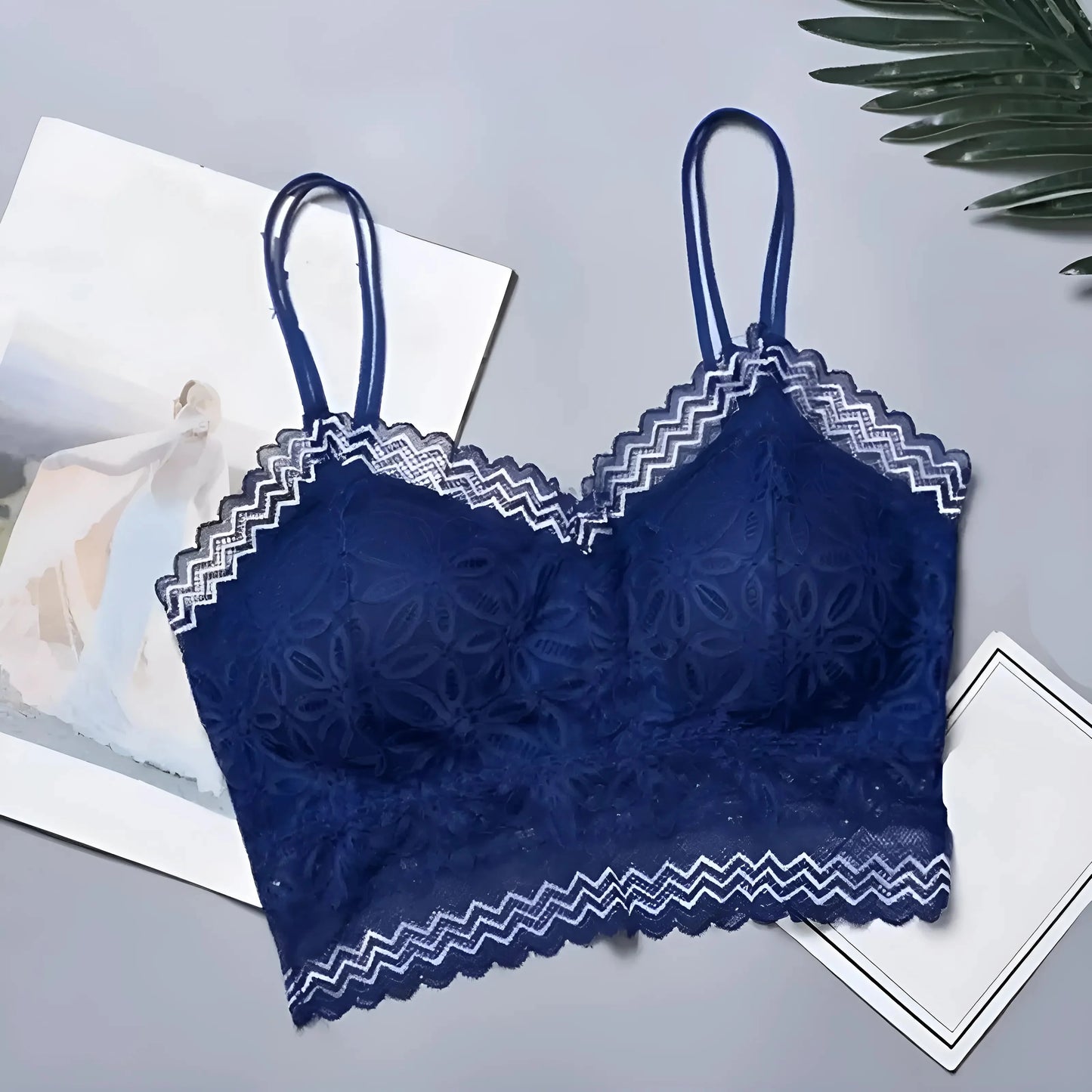 Blu Marino Top in pizzo con reggiseno