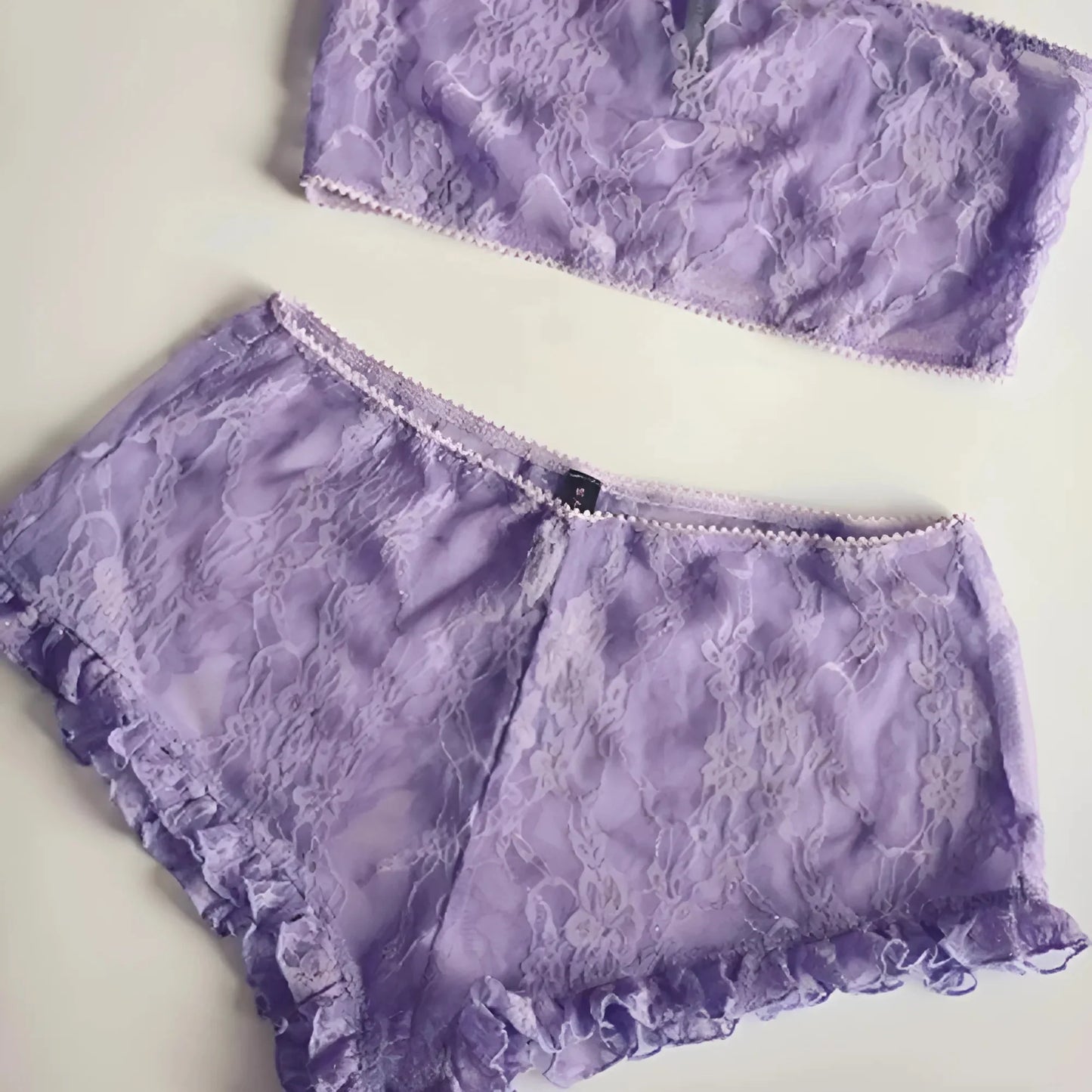 Viola Set di Lingerie in Pizzo con Volant