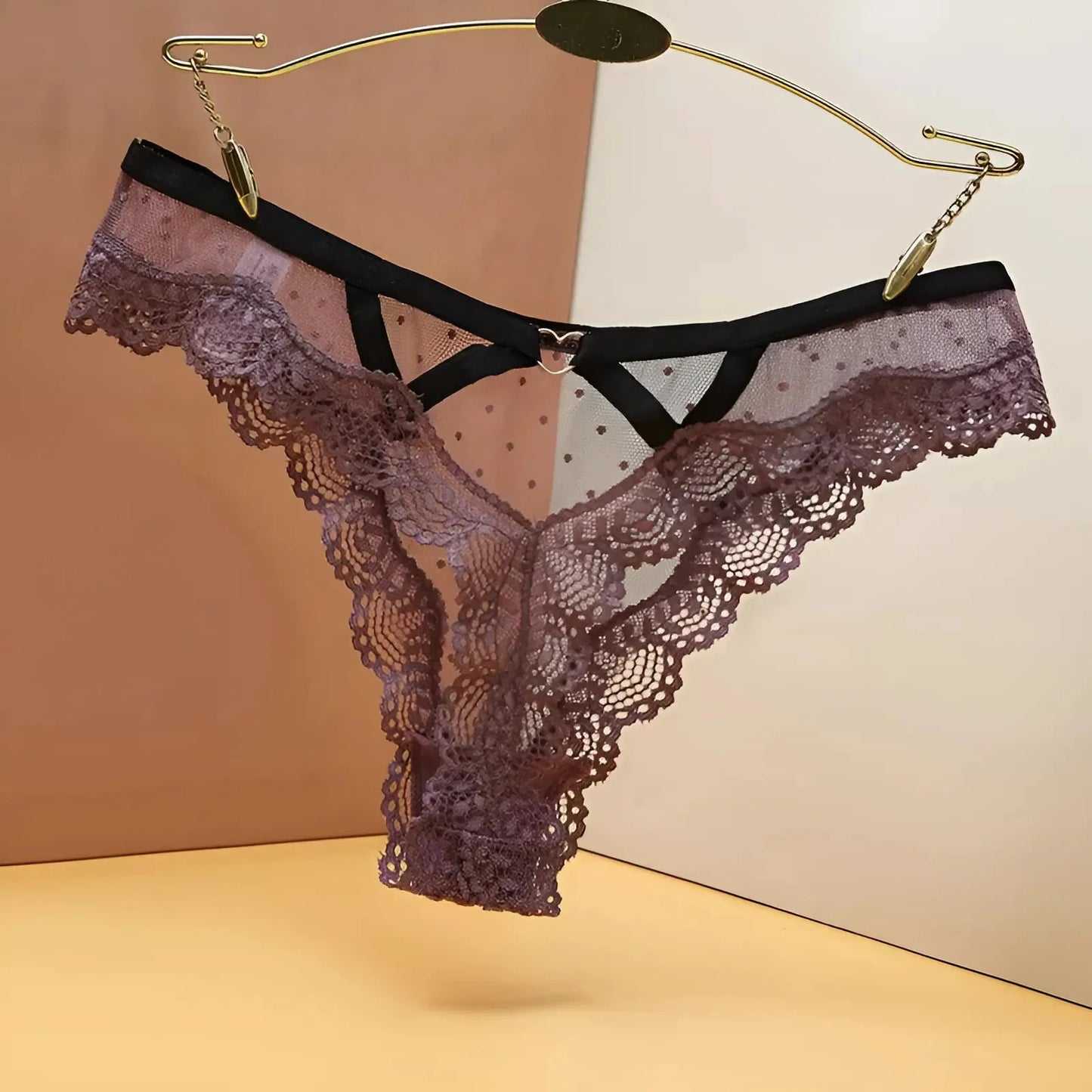 Viola Stringa in pizzo con cinghie decorative